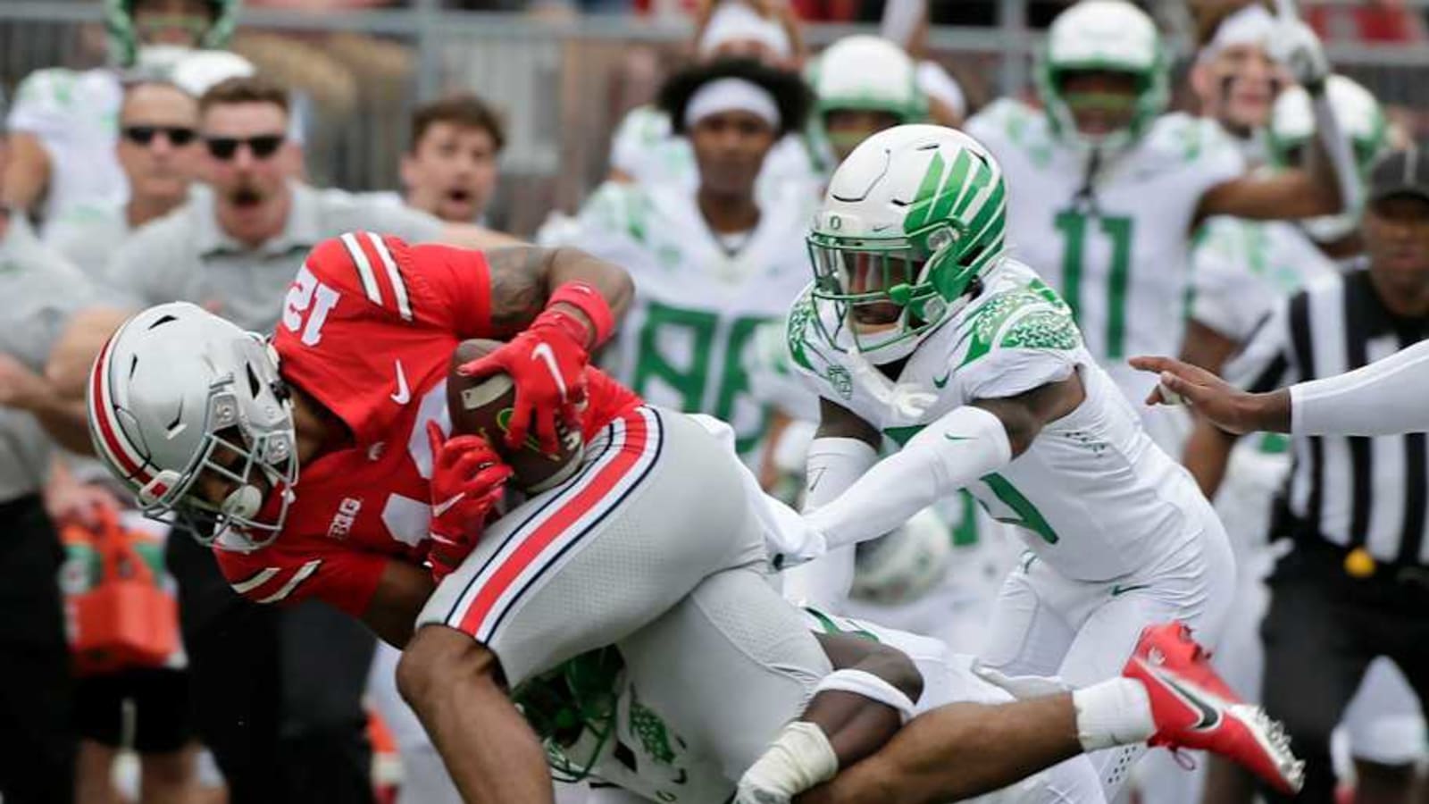 Ohio State Buckeyes Debut White Uniforms Vs. Oregon Ducks
