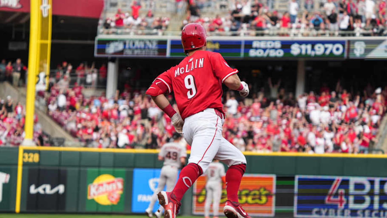 Postgame Takeaways: Matt McLain and Christian Encarnacion-Strand Power Reds to 3-2 Victory Over Giants
