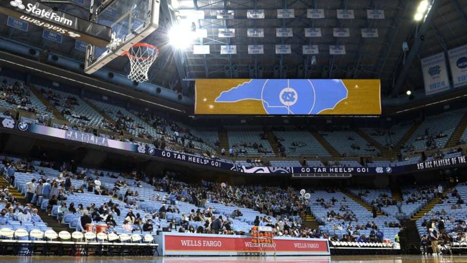 UNC Basketball &#39;In the Mix&#39; for 7-Footer Julius Halaifonua