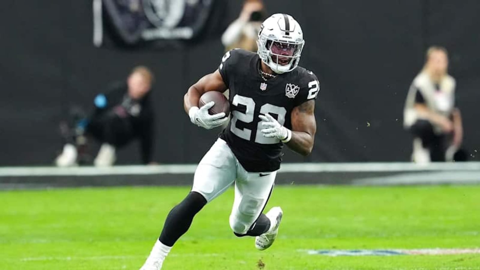 Report: Where Did Raiders&#39; RB Situation Rank in 2024?