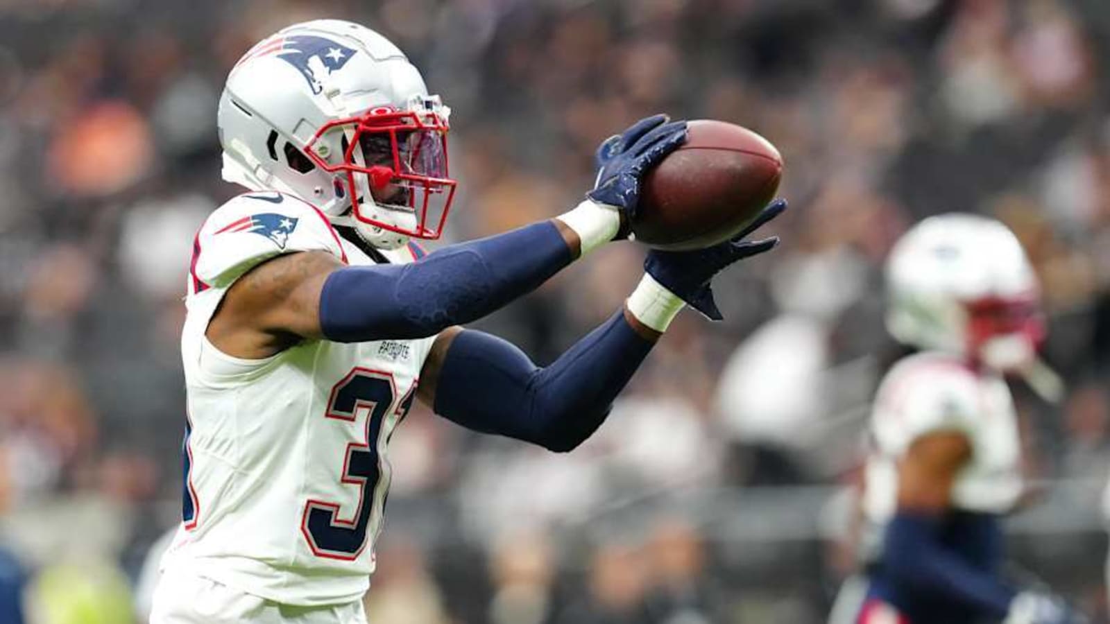 Ravens Could Add Patriots CB Before Deadline