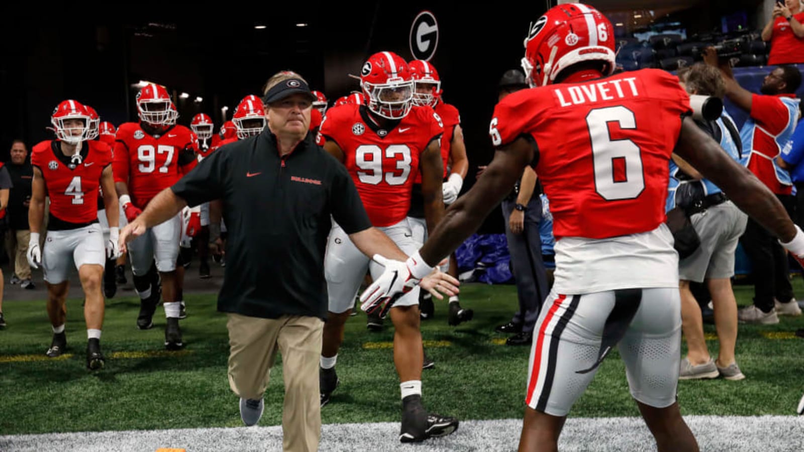 Georgia Remains No. 1 Team in Latest College Football AP Poll Rankings