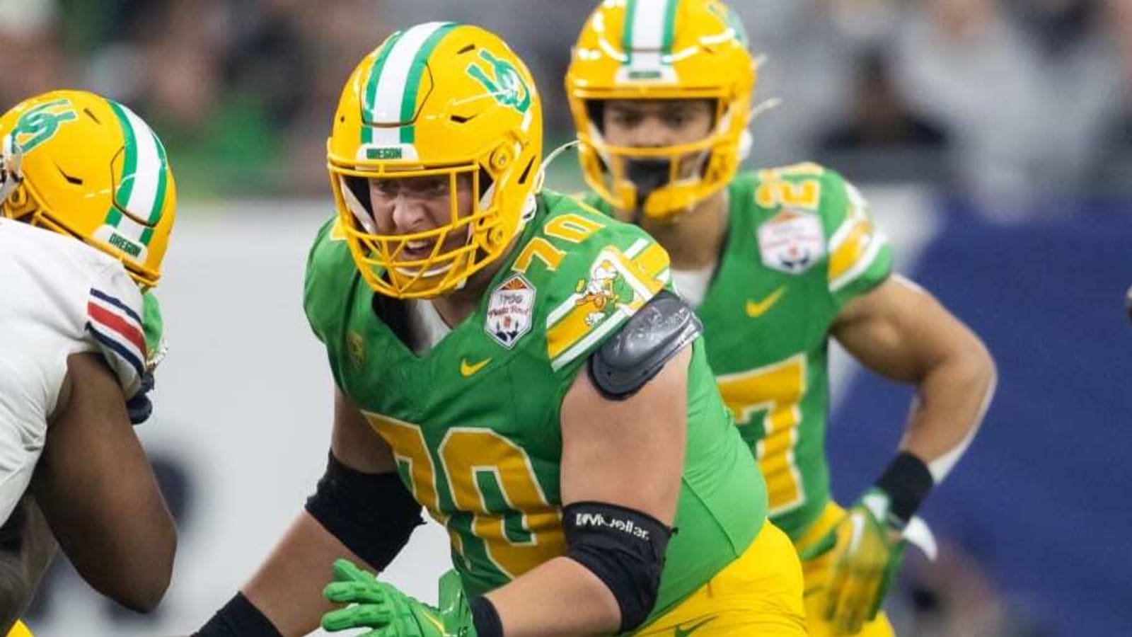 Oregon Football&#39;s Dan Lanning Remains Coy About Starting Offensive Line, Injuries