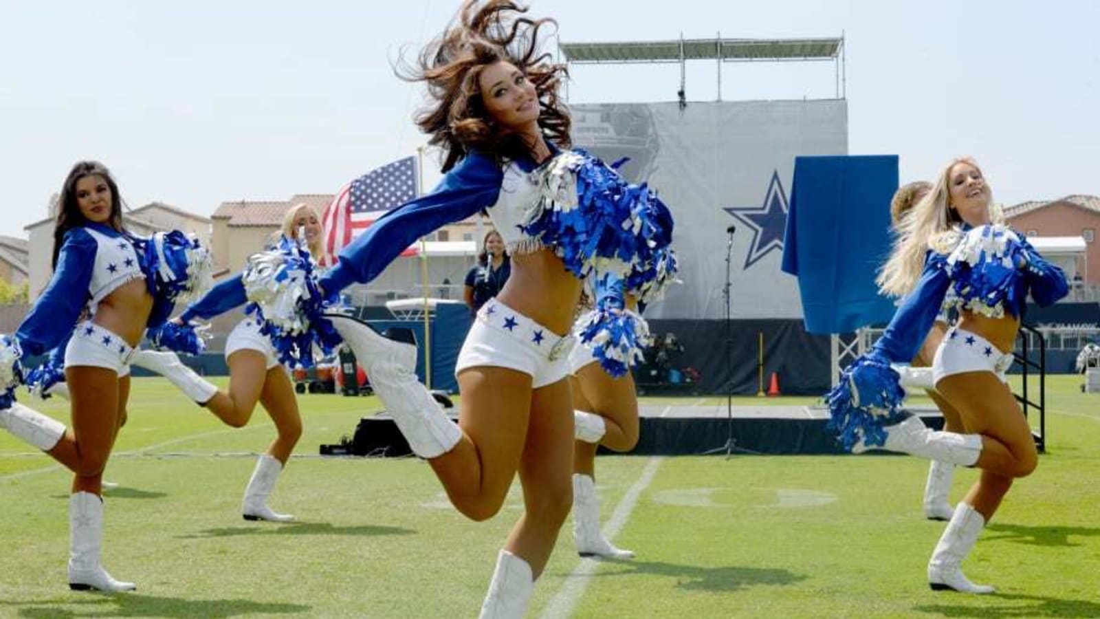 Meet Kelcey Wetterberg: Dallas Cowboys Cheerleader