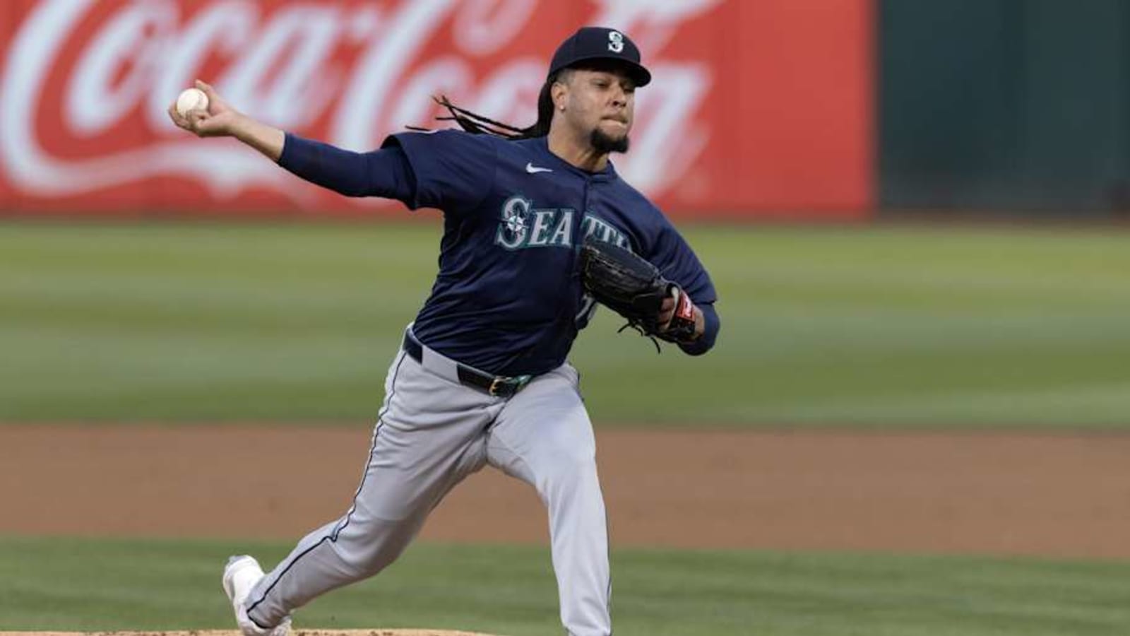 Chicago Cubs Among Four Teams Interested in Seattle Mariners Ace Luis Castillo