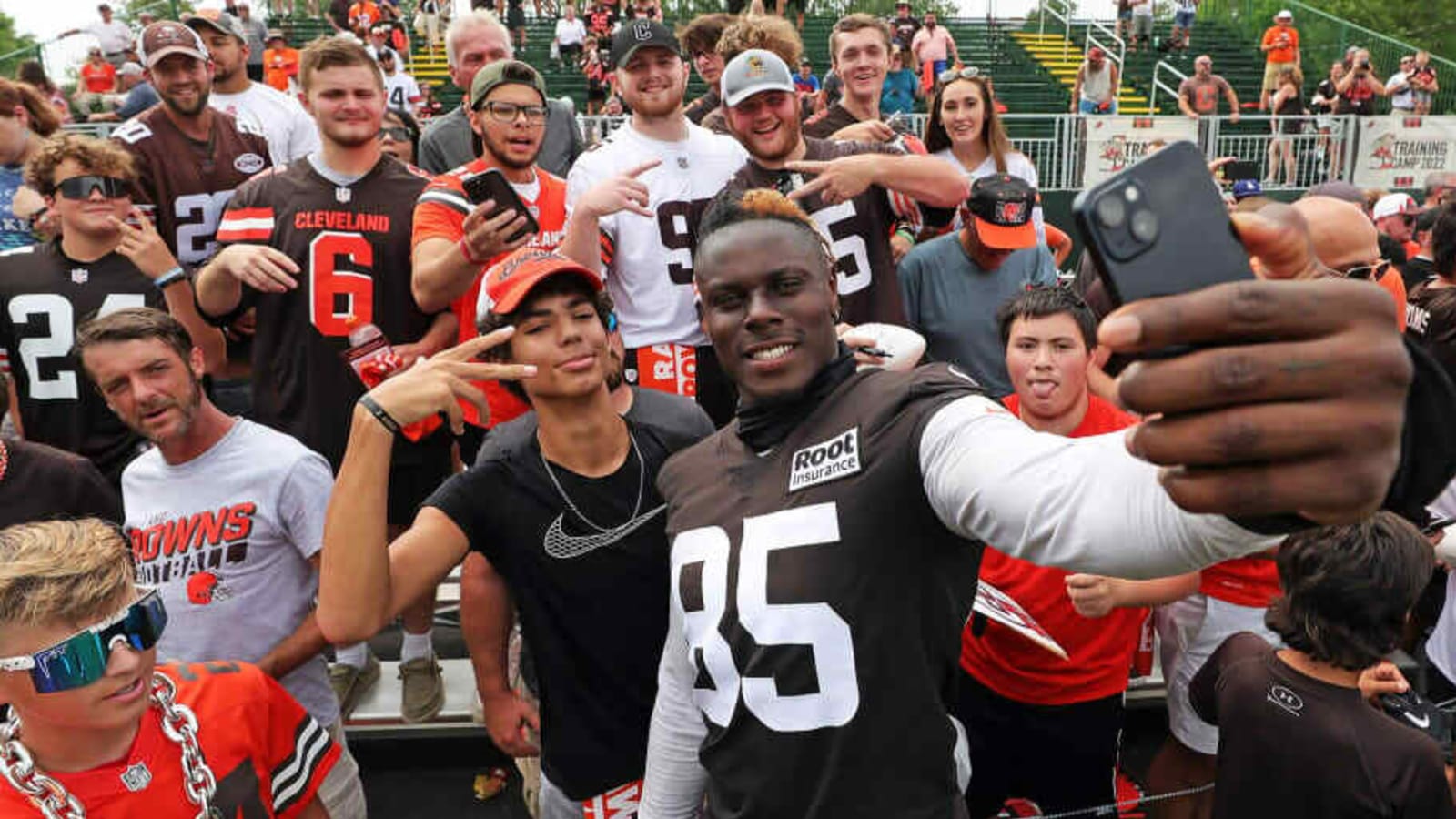 When does the Cleveland Browns 2024 training camp start?