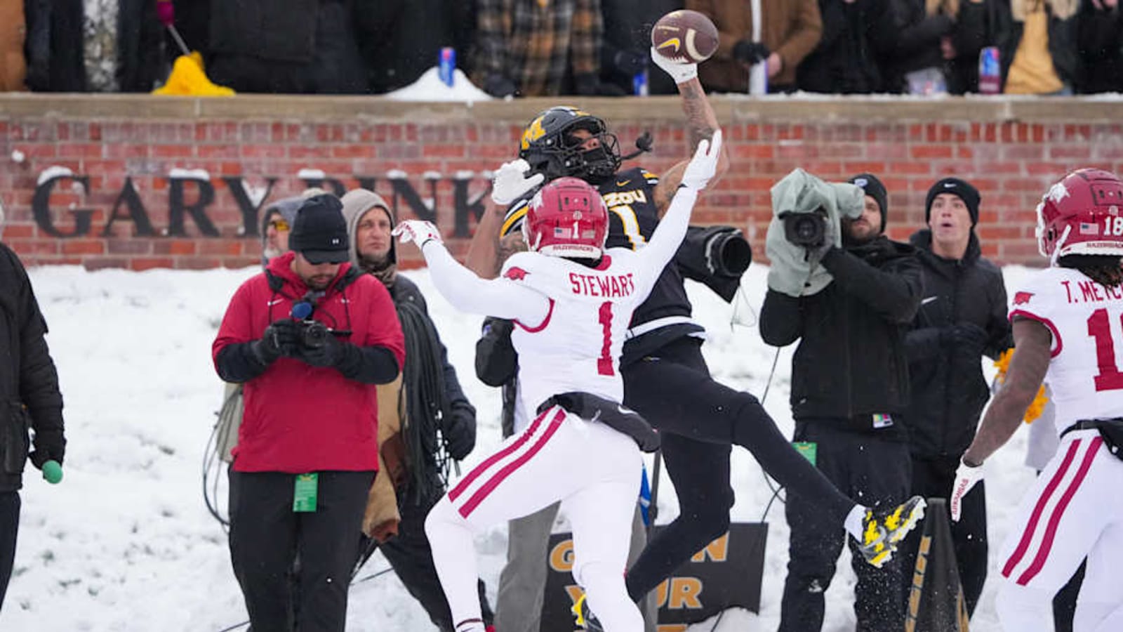 &#39;CoMo Is My Home&#39;: Mizzou&#39;s Theo Wease Jr. Reflects on Final Game at Faurot Field