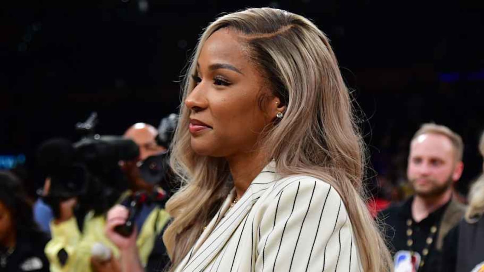 Savannah James&#39; proud mom flex playing as Bronny in NBA 2K