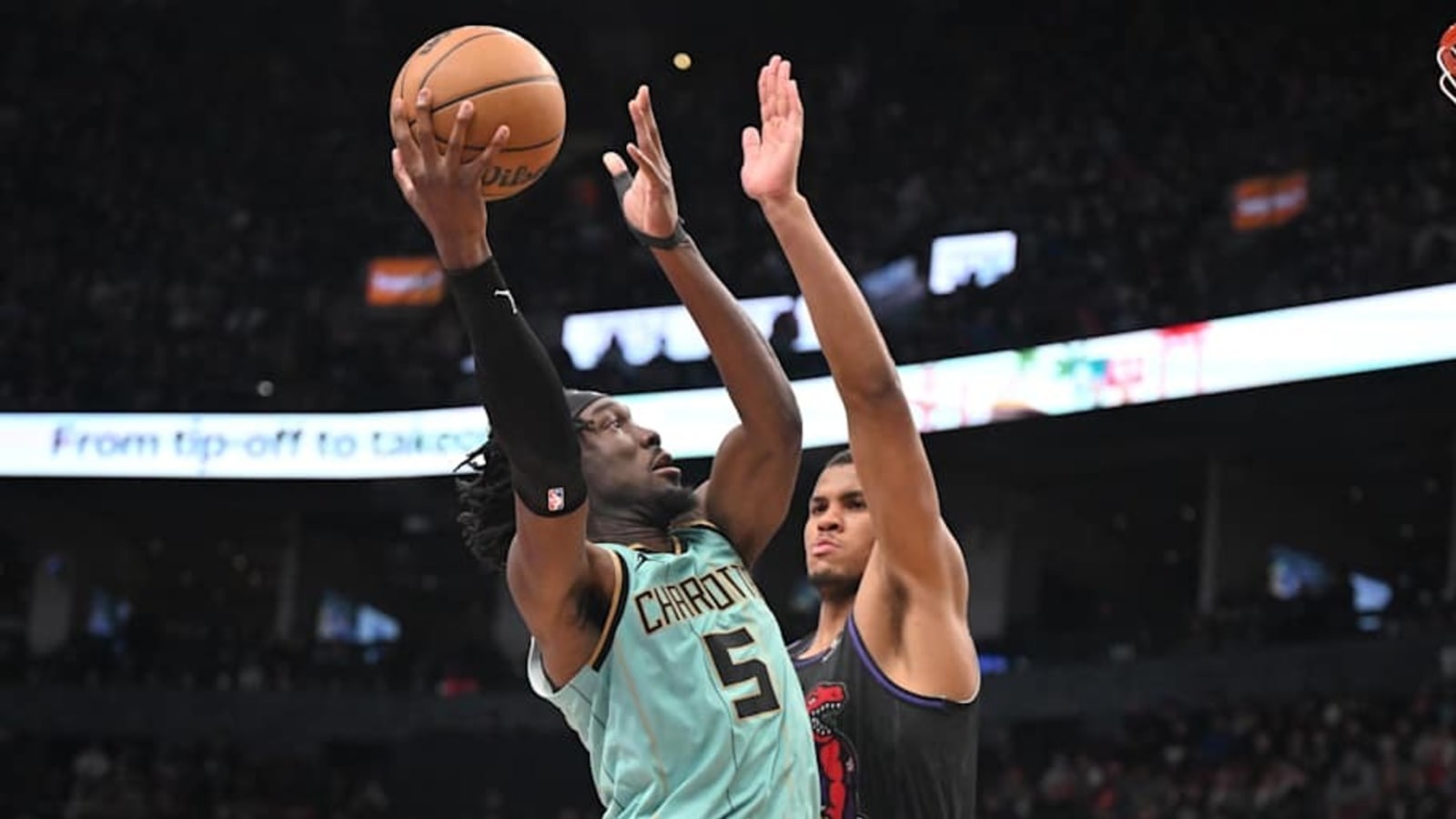 Has Mark Williams earned a contract extension with the Hornets?