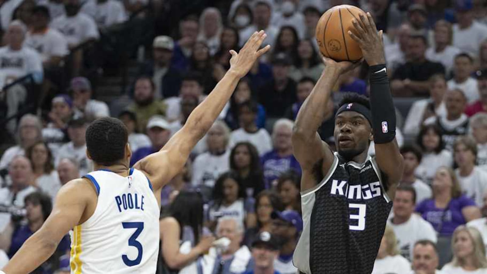 Kings Sign a Familiar Guard, per Insider