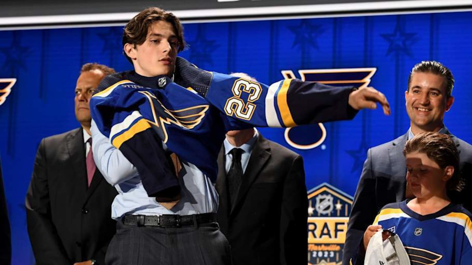 Blues Top Prospect to Make NHL Debut