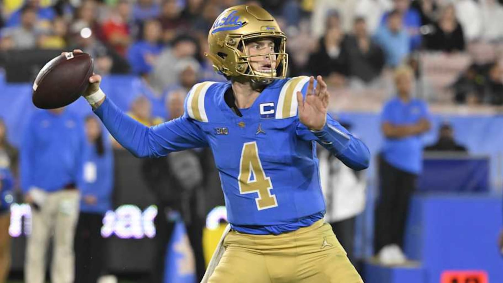 UCLA Football: Latest on Bruins QB Ethan Garbers&#39; Injury