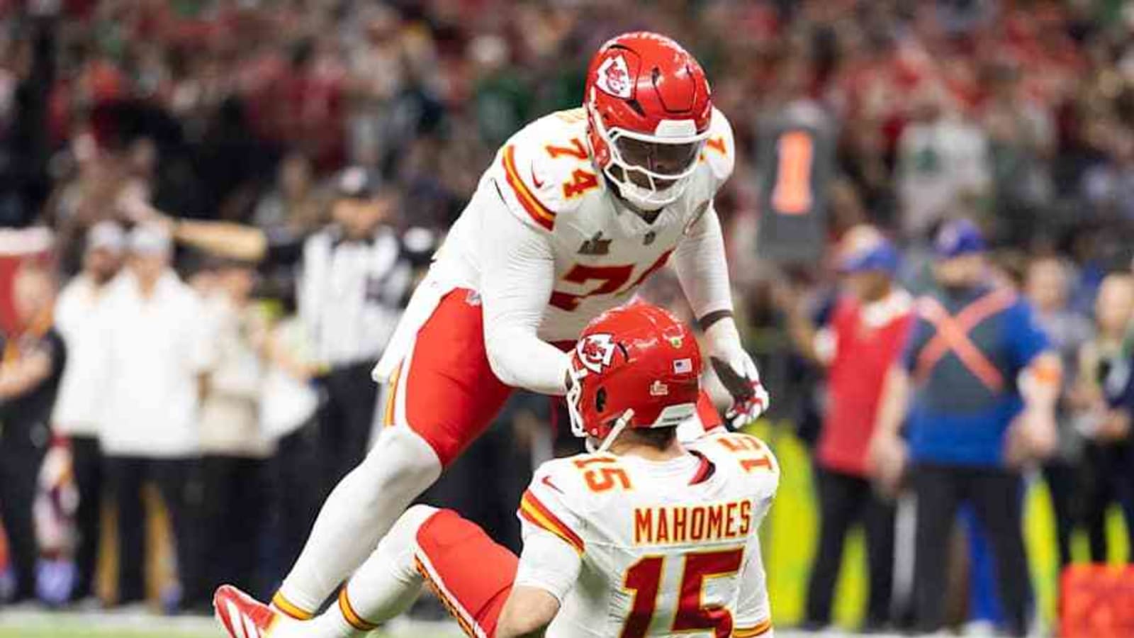 Chiefs Facing Odd Paradox Along Offensive Line
