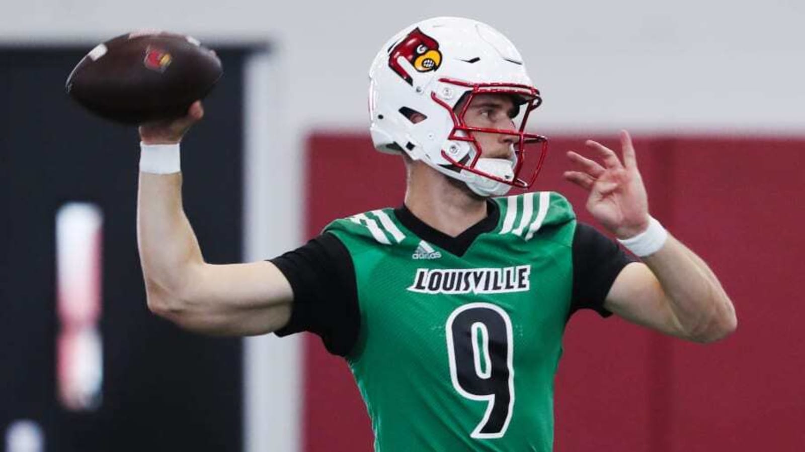 Louisville QB Tyler Shough Named to Johnny Unitas Golden Arm Award Watch List
