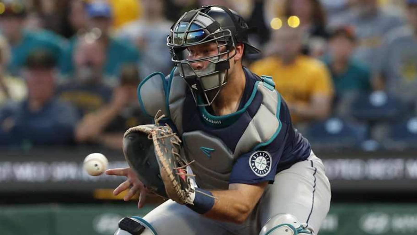 Seattle Mariners Catcher Cal Raleigh Makes Franchise History with Platinum Glove Award