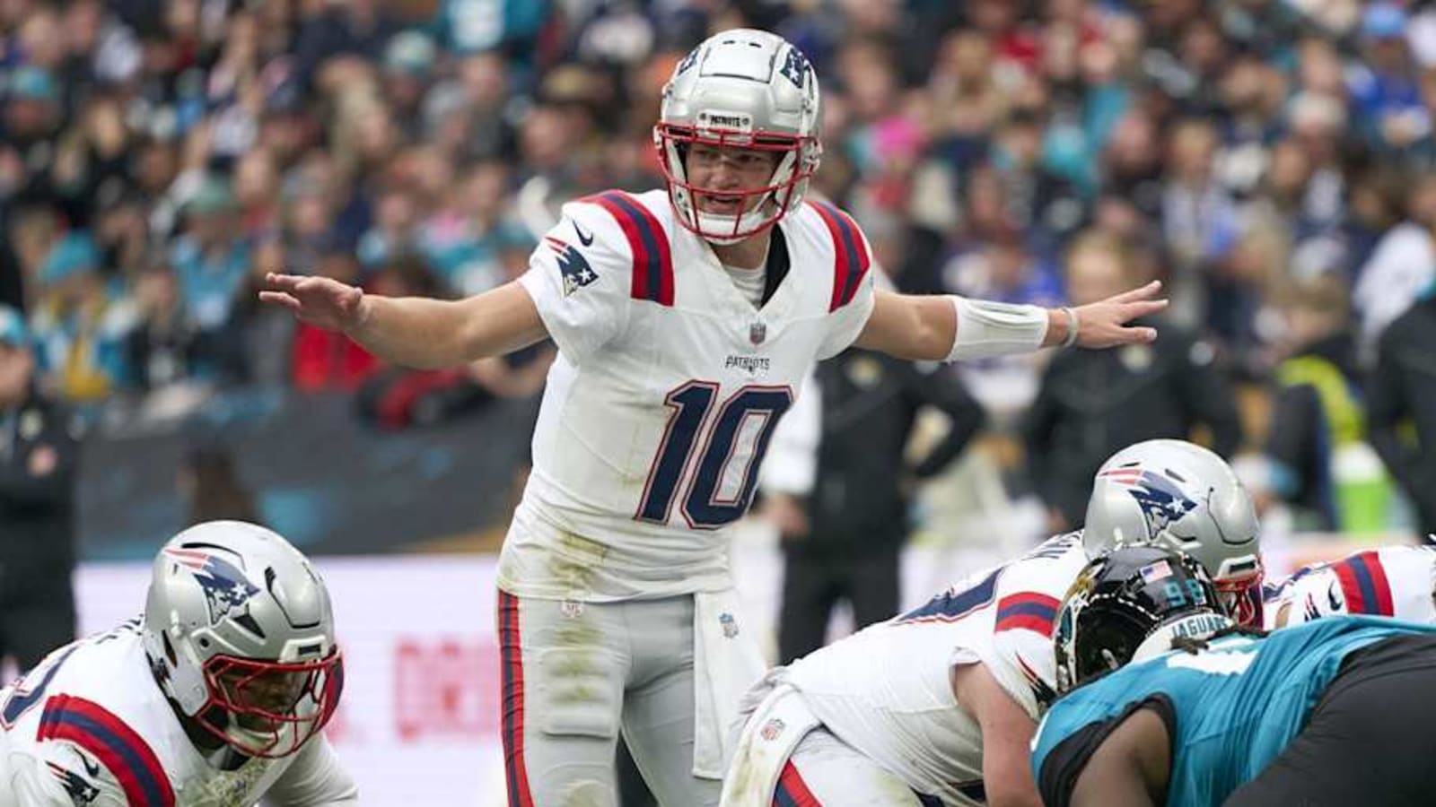 Patriots Projected to Land Massive Steal for Drake Maye