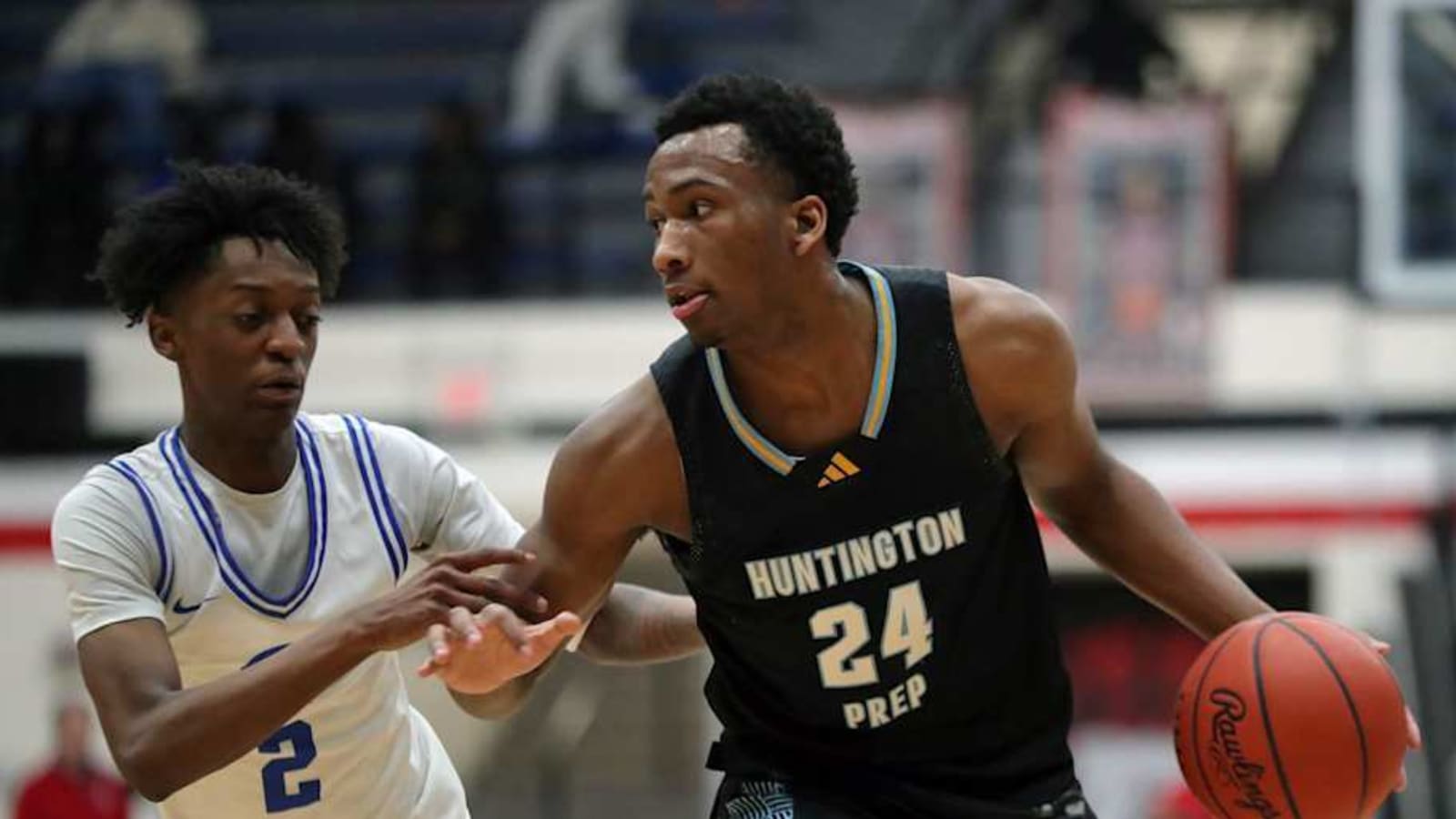 Elite 2025 Five-Star Guard Darryn Peterson Commits to Kansas Basketball