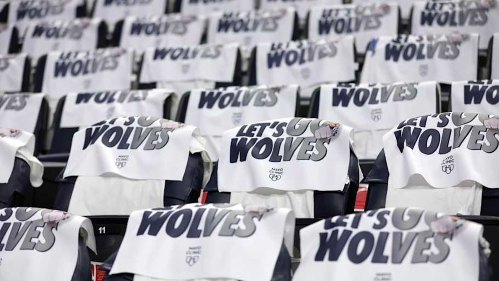Timberwolves sell 11,000 season tickets for first time since 1990