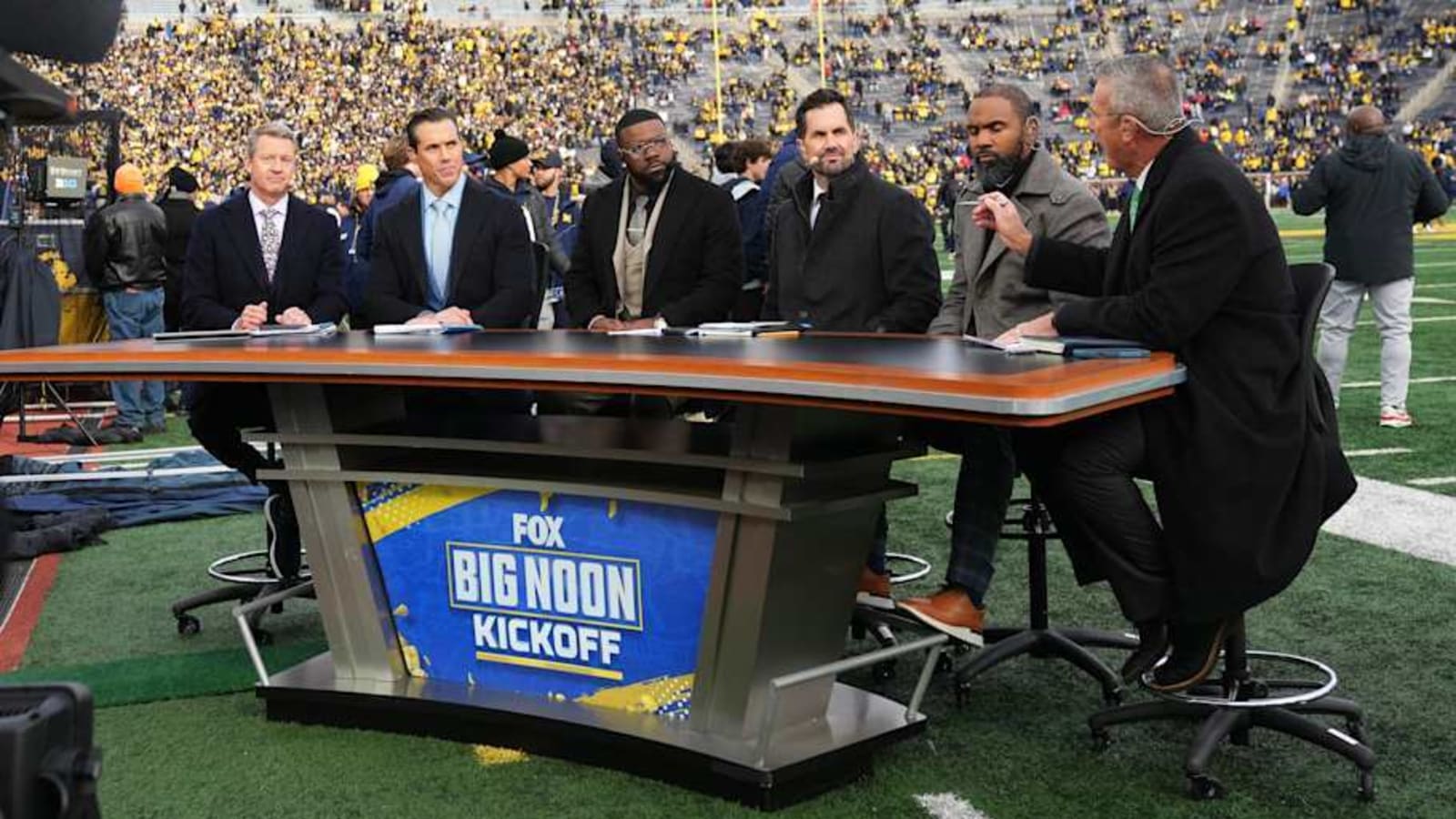 Fox&#39;s Big Noon Kickoff crew predicts winner of No. 10 Michigan vs. No. 3 Texas