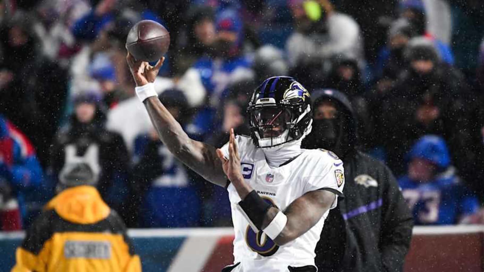Ravens&#39; Lamar Jackson Shows Off Wild New Haircut