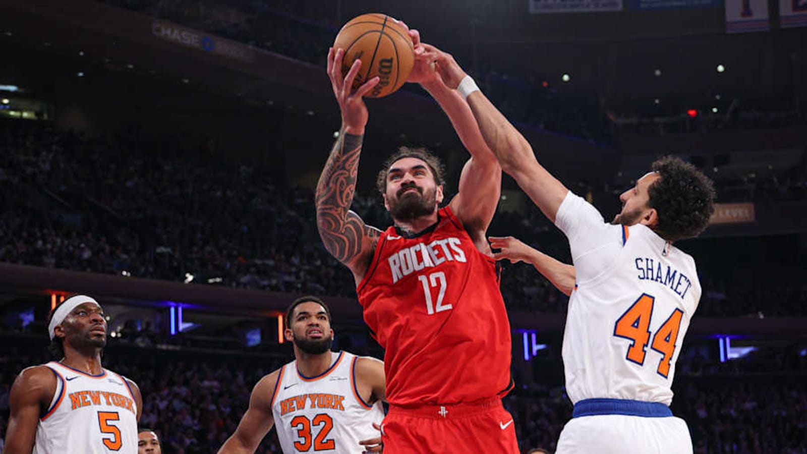 Rockets&#39; Steven Adams Must Consider Long Game