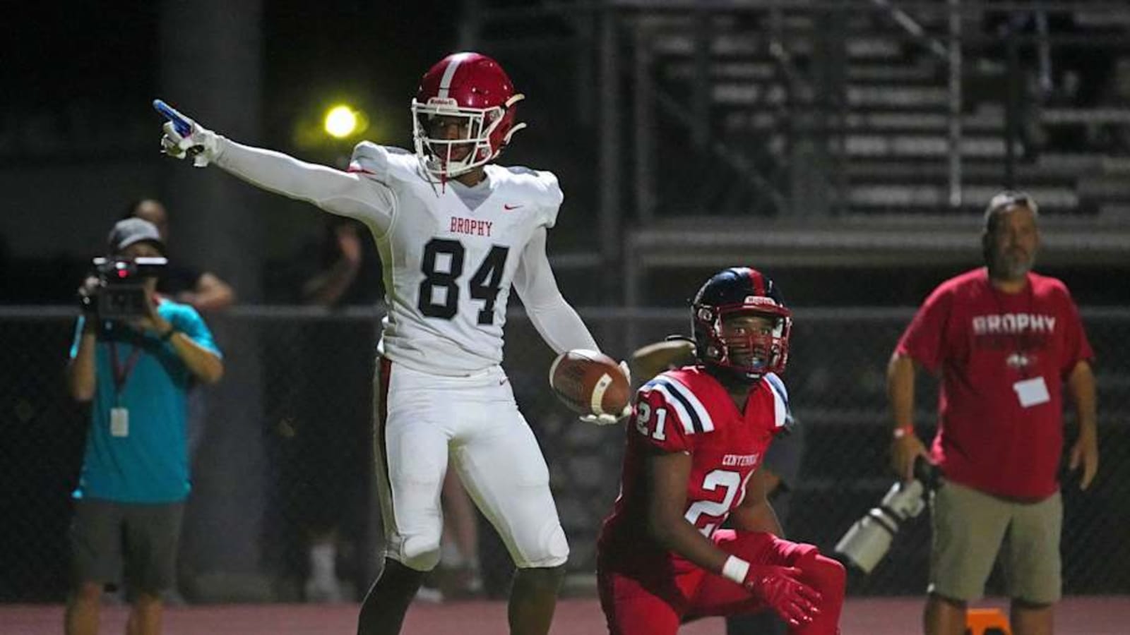 UCLA To Host High-Ceiling Wide Receiver