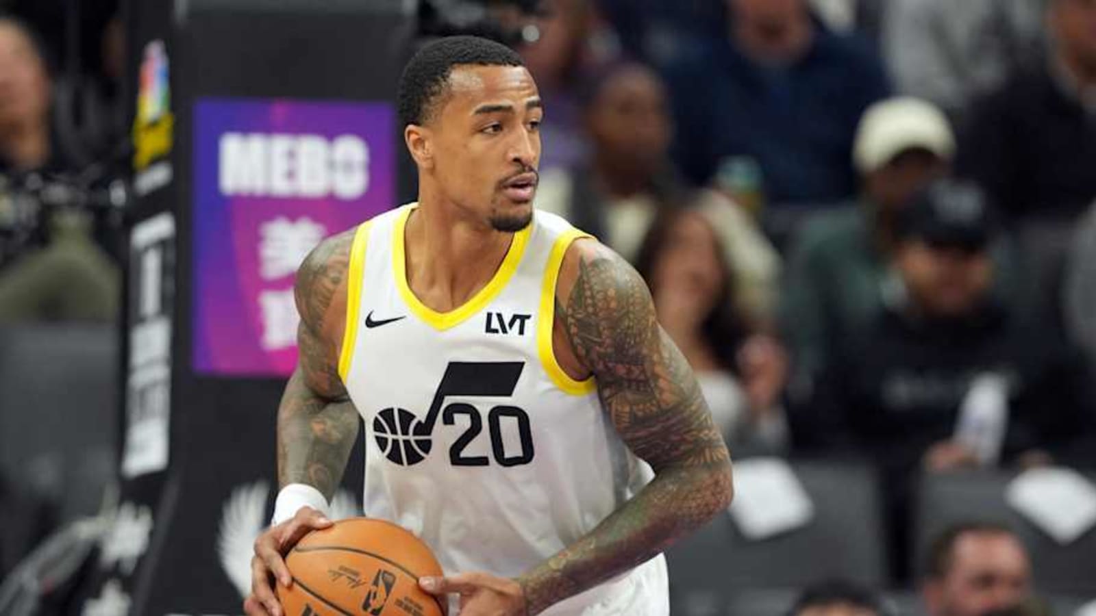 Jazz&#39;s John Collins Reacts to Playing Luka Doncic in Lakers Debut