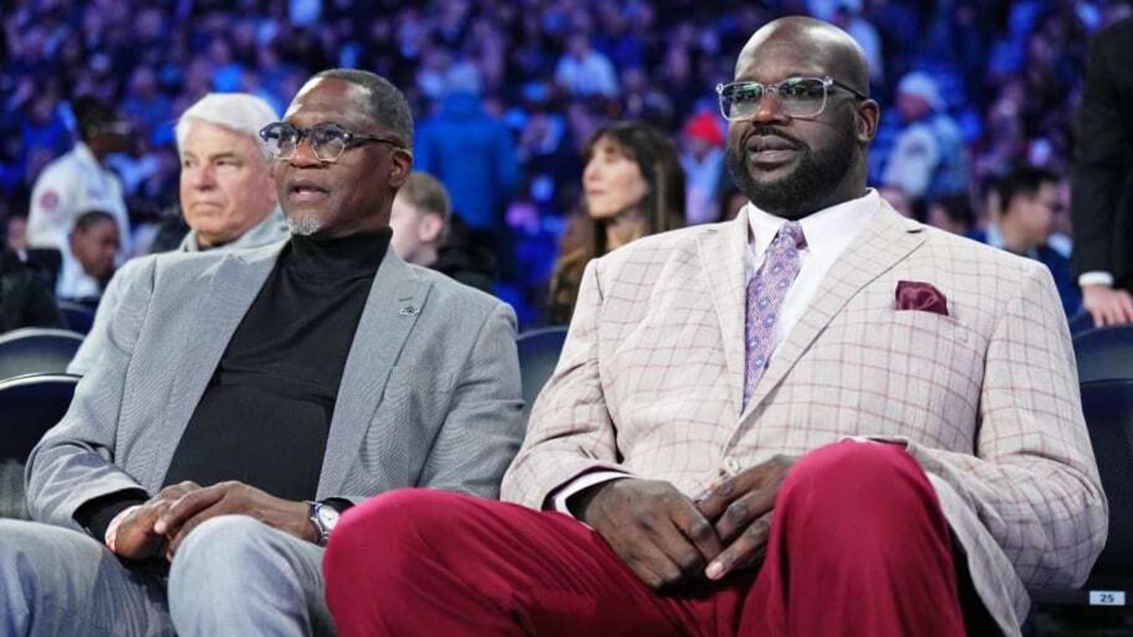 Shaquille O'Neal Takes On NBA Writer Who Questioned Michael Jordan's 1988 DPOY Award