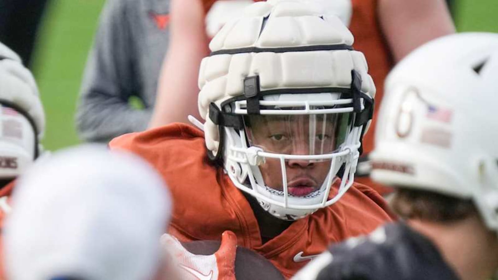 Texas Longhorns&#39; RB Looks &#39;Phenomenal&#39;, Taking Spring Practice By Storm