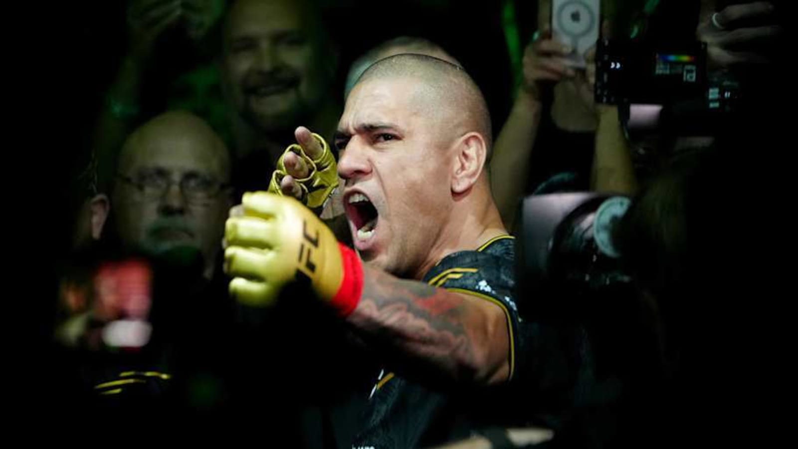 Alex Pereira Receives One-Word Reply After Snubbing His No. 1 Challenger