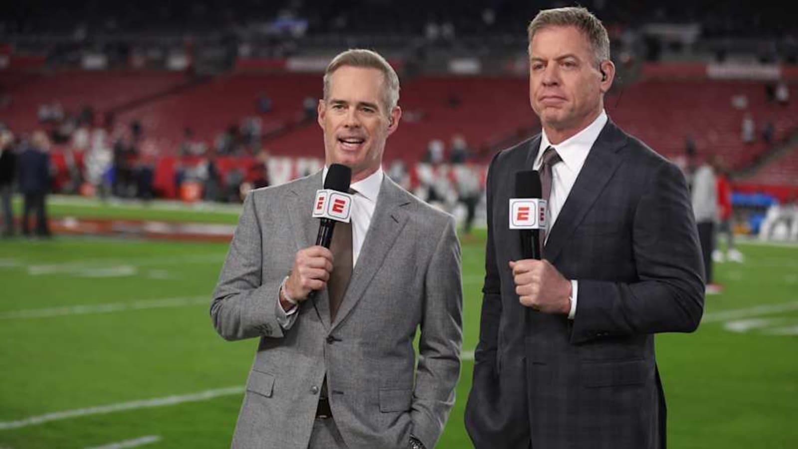 Who are the announcers and referees for Eagles vs. Falcons today?