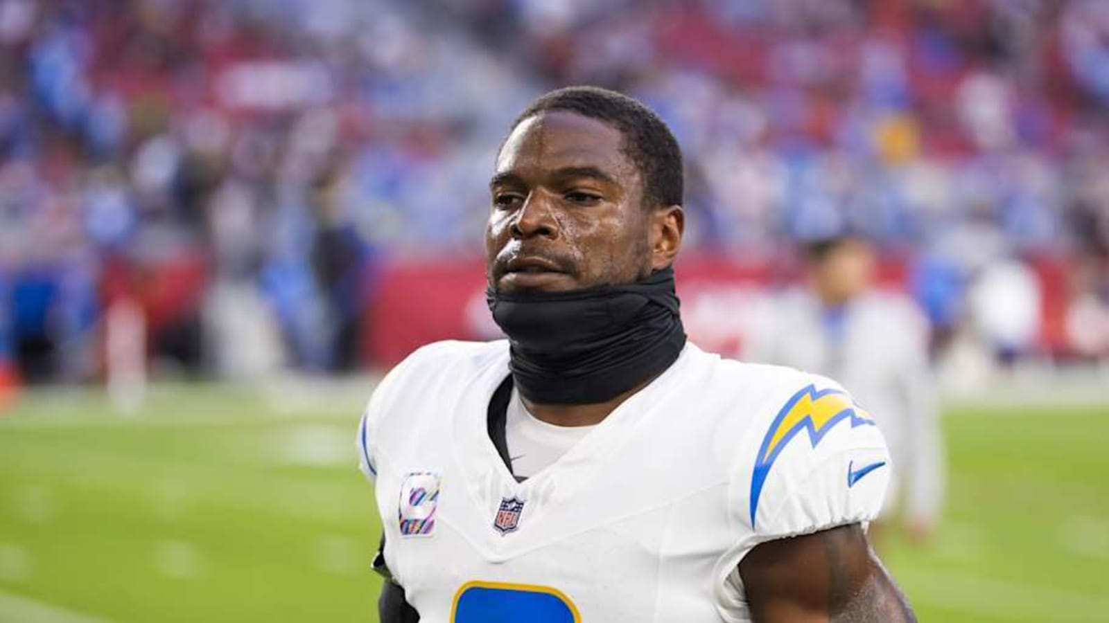 Chargers bring back beloved veteran leader in free agency
