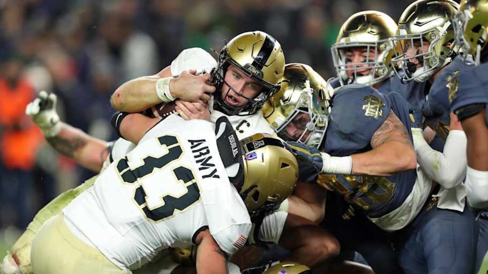Notre Dame&#39;s Dominant 49-14 Victory Over Army: Game Highlights