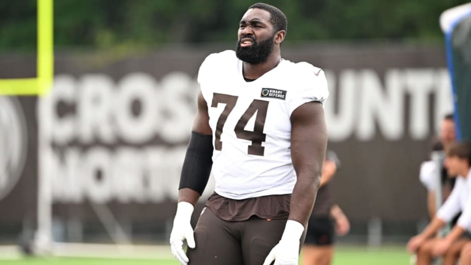 Cleveland Browns Suffer Trio Of Concerning Offensive Line Injuries vs. Vikings
