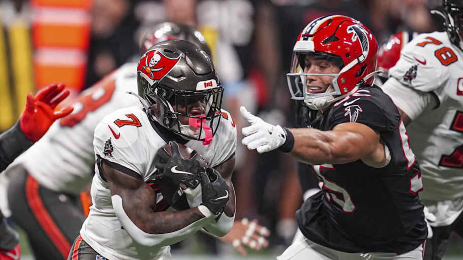 Atlanta Falcons Wary of Buccaneers&#39; &#39;3-Headed Monster&#39;