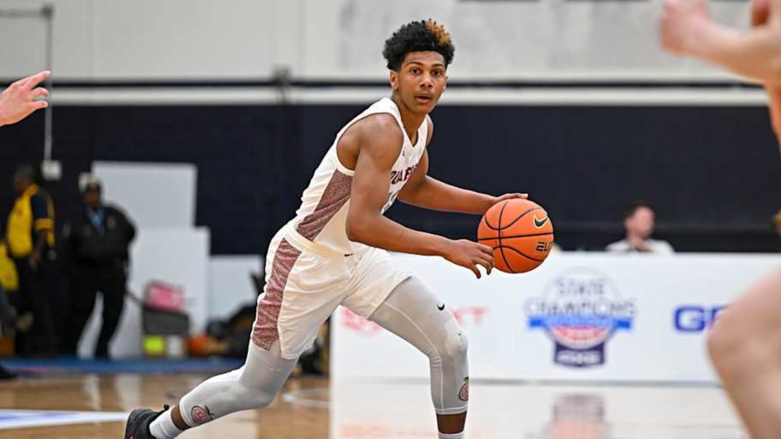 Kentucky basketball has received a crystal ball to land an elite 2025 guard