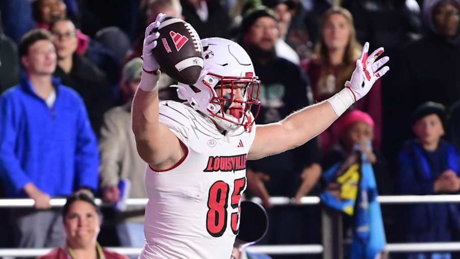 Watch: Ryan Wallace, Louisville TEs Talk Spring Practice
