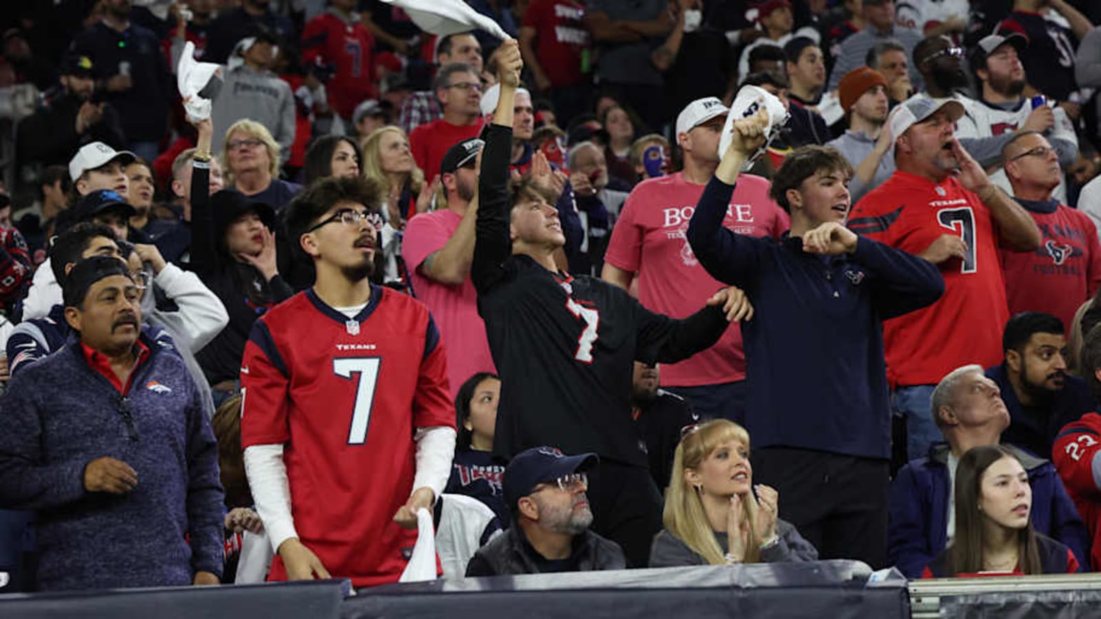 Texans Fans Unleash Livid Reaction to Analyst&#39;s Polarizing Take