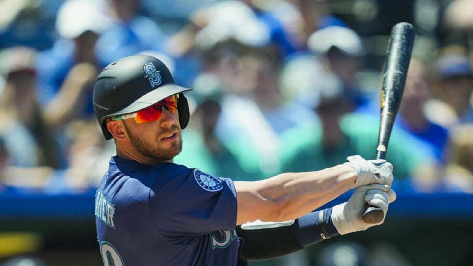 Mariners Manager Scott Servais Gives Positive Update on Injured Catcher Mitch Garver