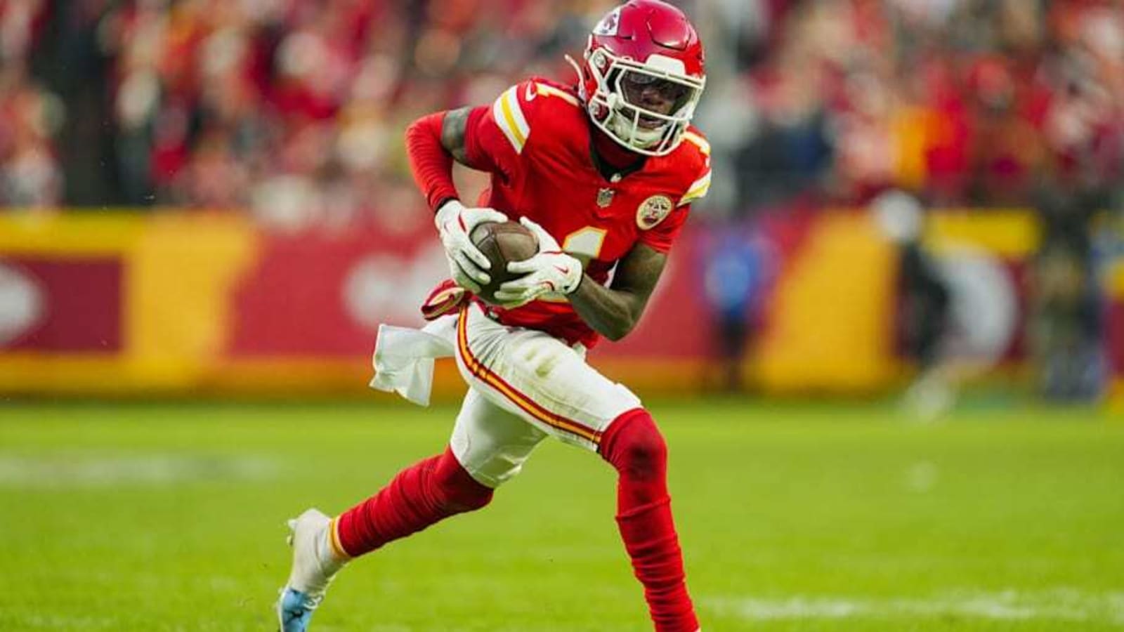 Chiefs vs. Texans: Xavier Worthy Exits Game with Ankle Injury