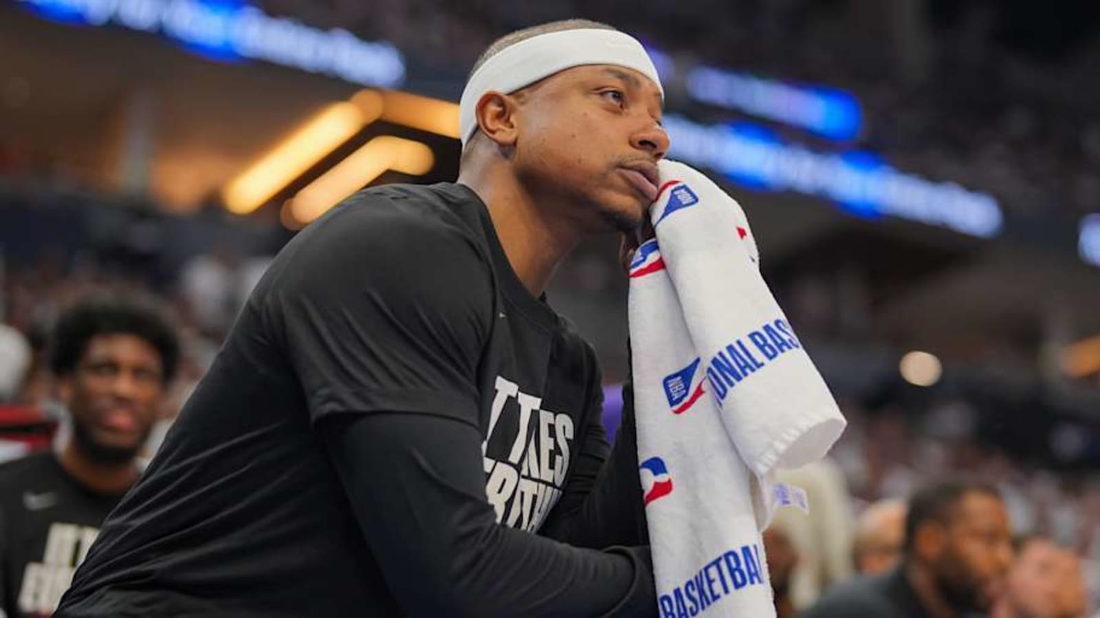 Isaiah Thomas Isn&#39;t Done Yet -- Signs G League Contract, Eyeballs NBA Return