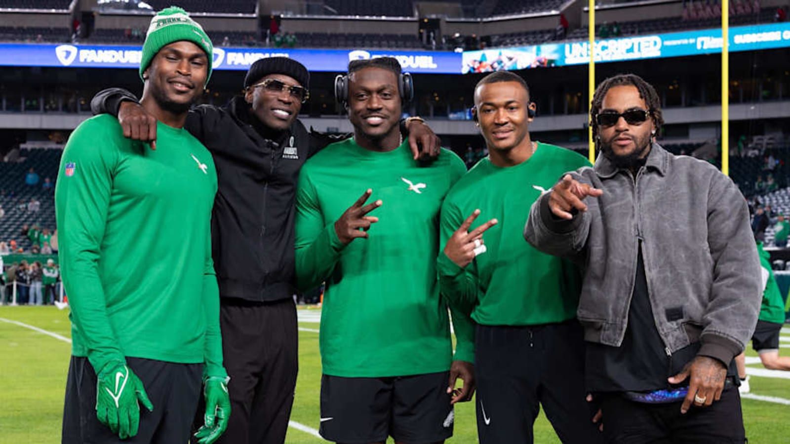 Eagles&#39; Superstar Lauds Future Hall Of Famer