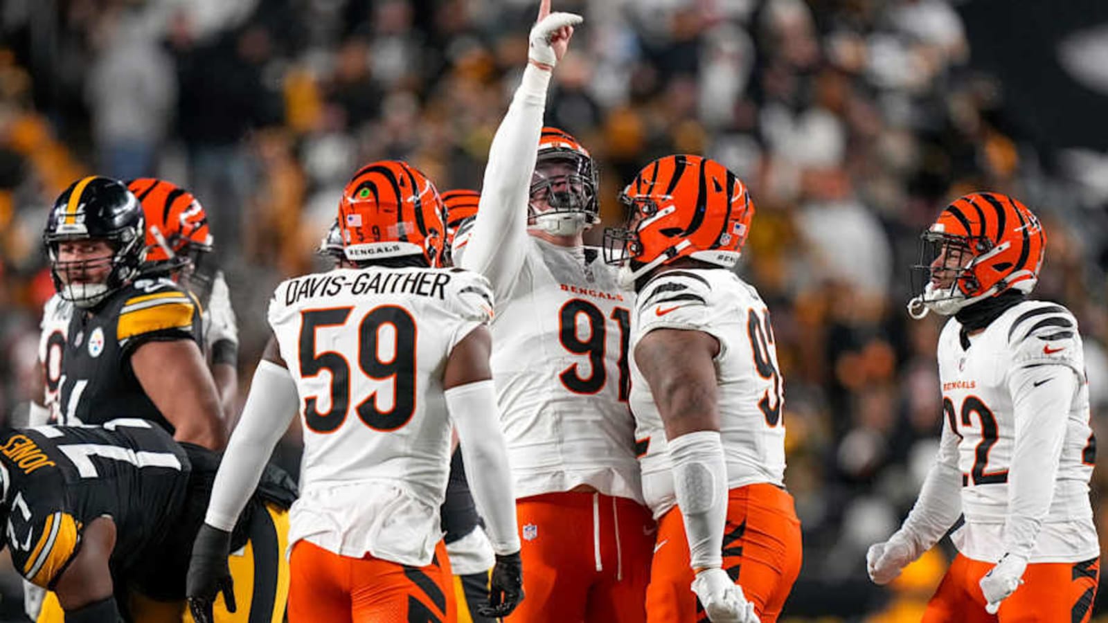  Bengals Star Trey Hendrickson Wins AFC Defensive Player of the Week Award