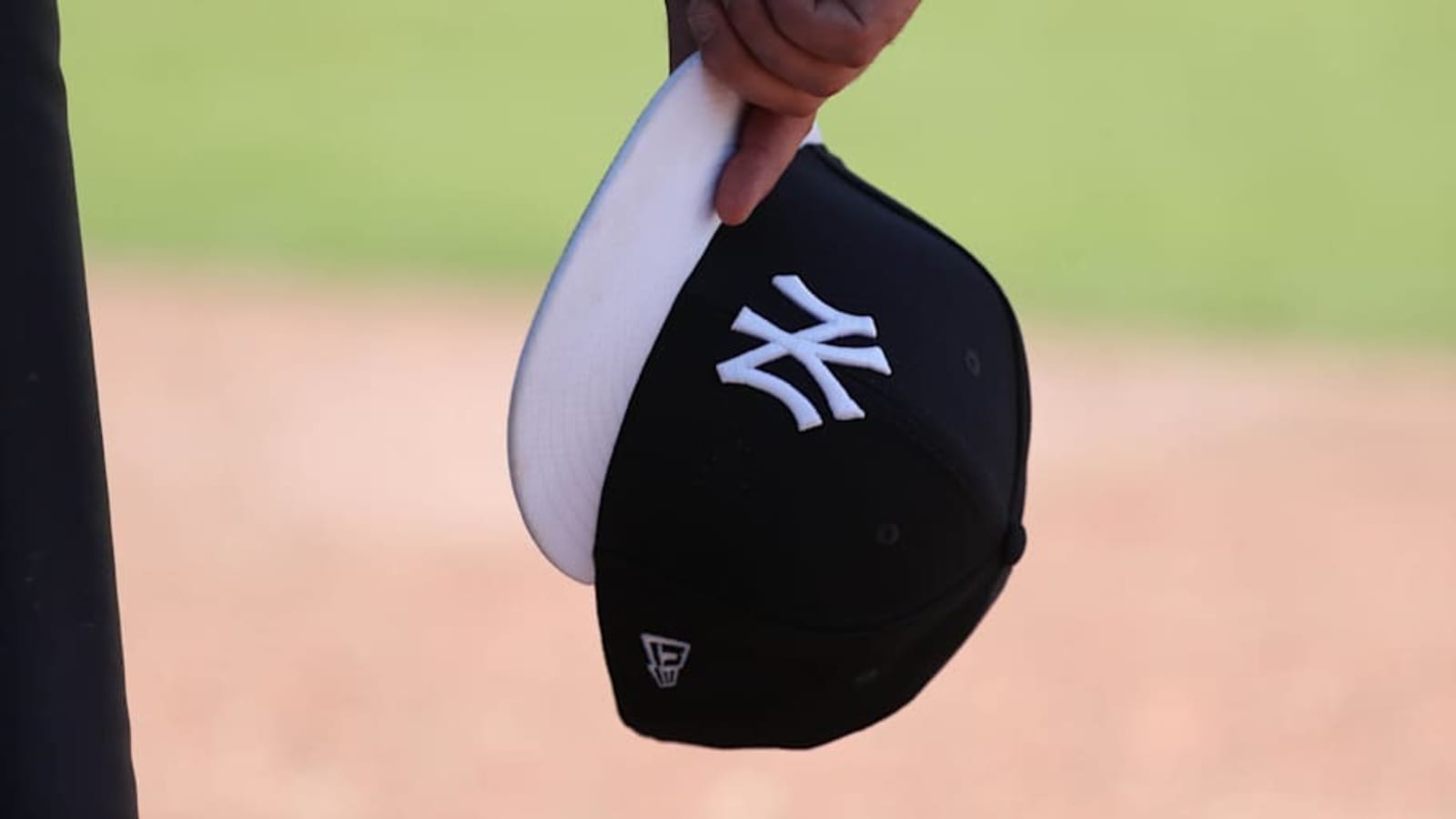 Yankees Reportedly Talking to These Veteran First Basemen