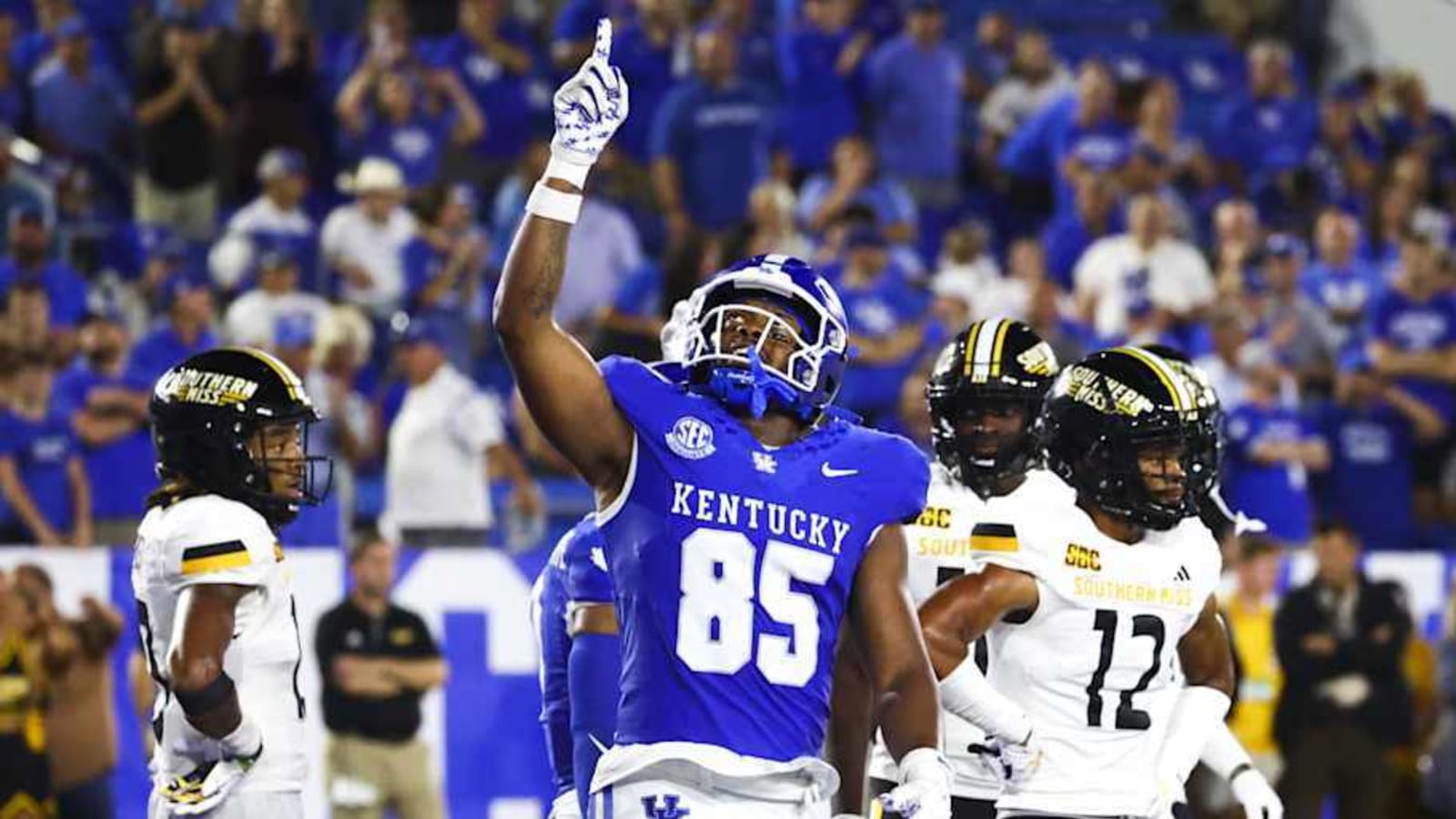 Gamecocks Land Kentucky Transfer TE Jordan Dingle