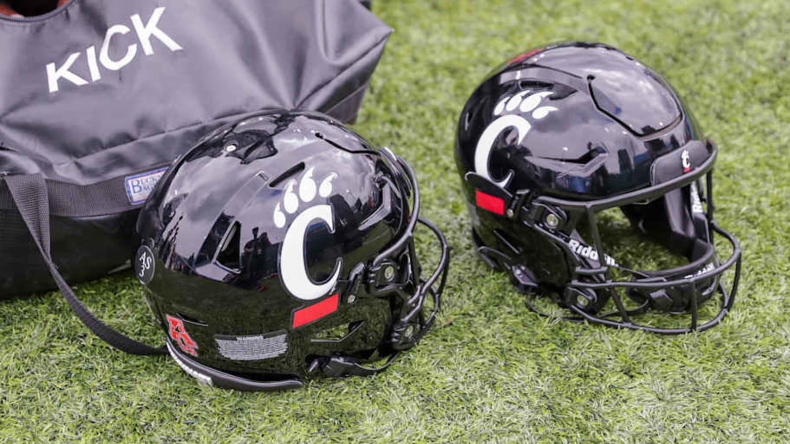 Report: Cincinnati Assistant Coach Wes FlemingTakes Promotion With Central Michigan
