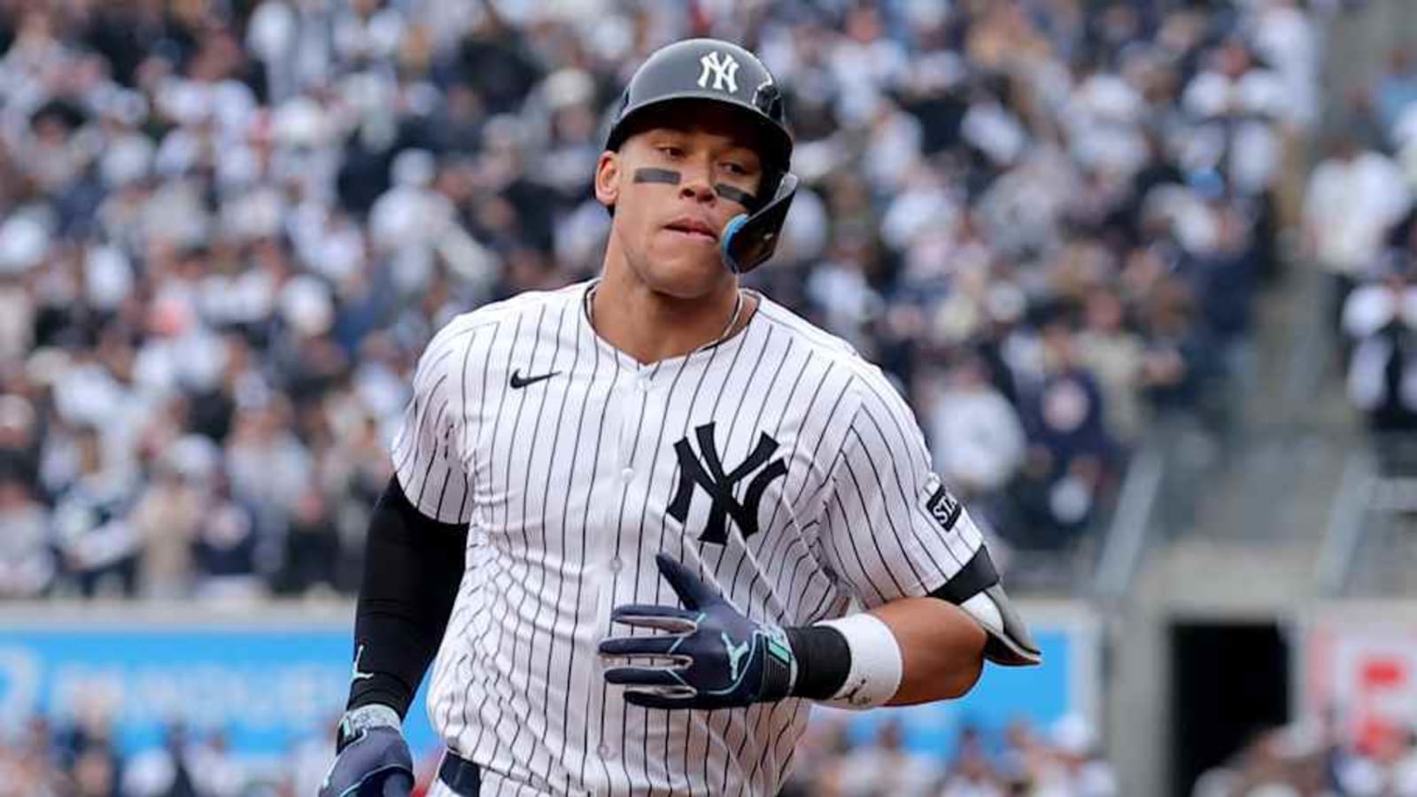 Brewers Star Closer Throws Major Shade on Yankees, MLB for Bat Controversy