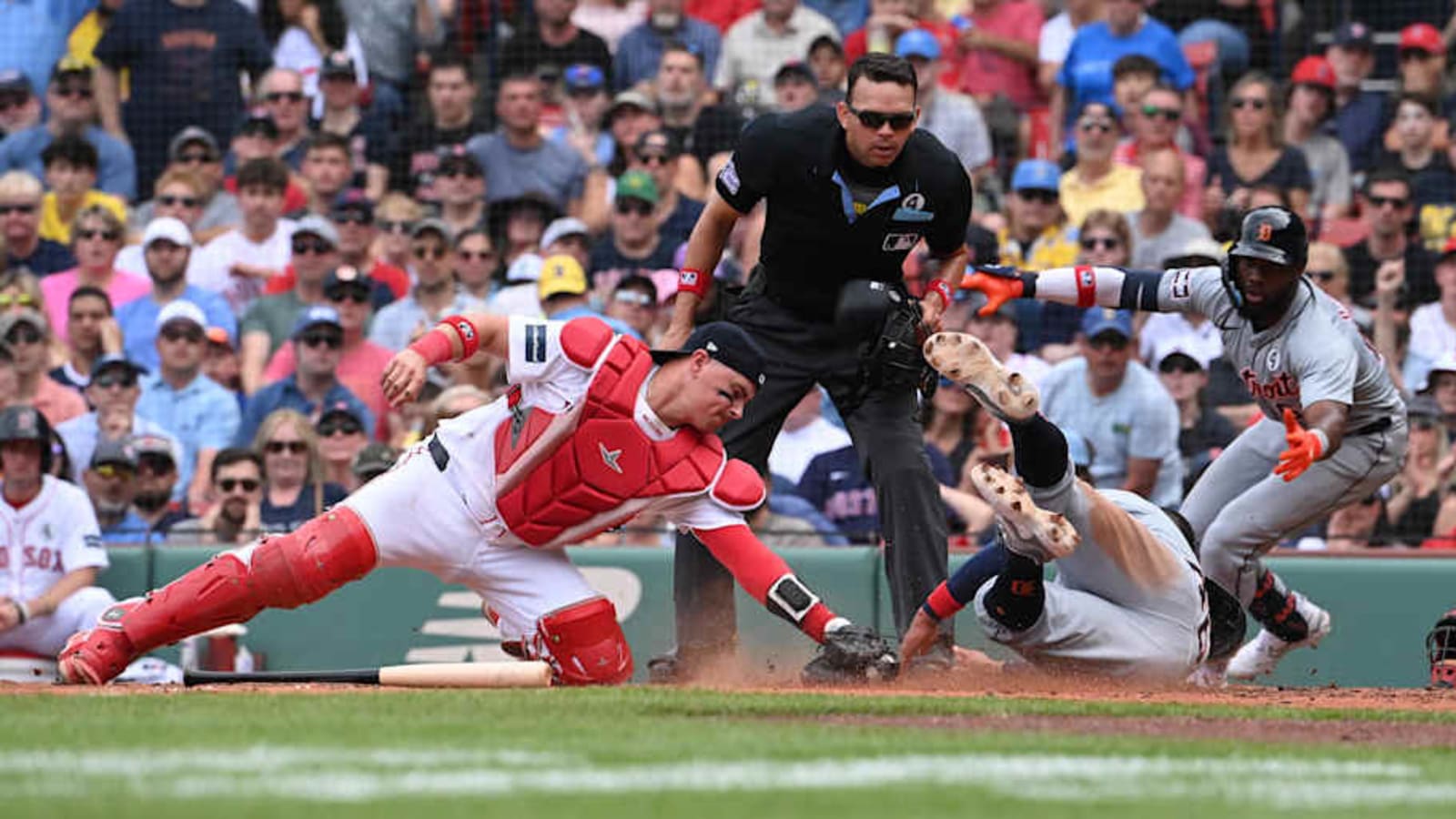 Cubs Sign Former Blue Jays, Red Sox Catcher Reese McGuire to Minor League Deal