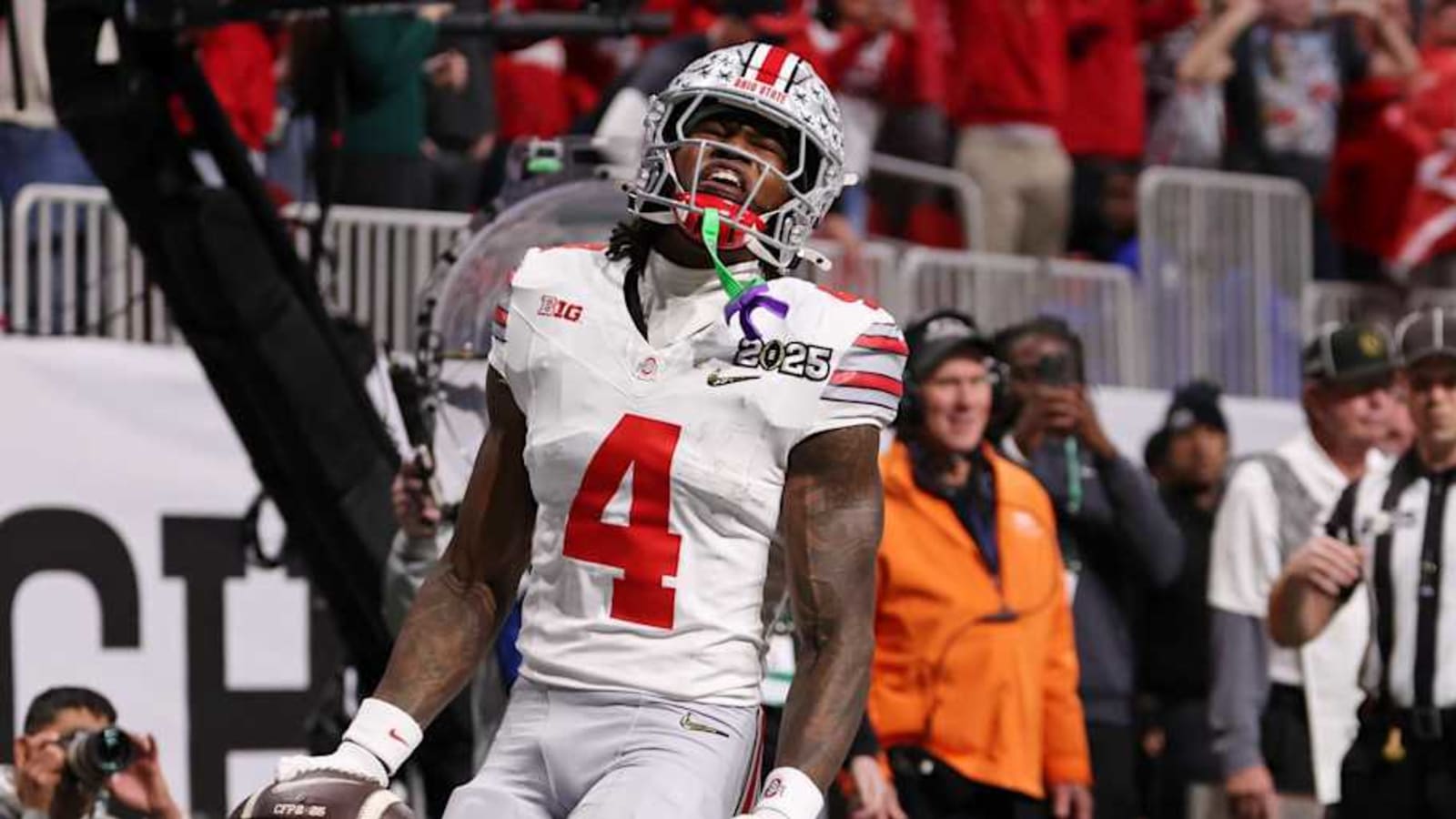 Ohio State Buckeyes&#39; Jeremiah Smith Urged to Enter Transfer Portal
