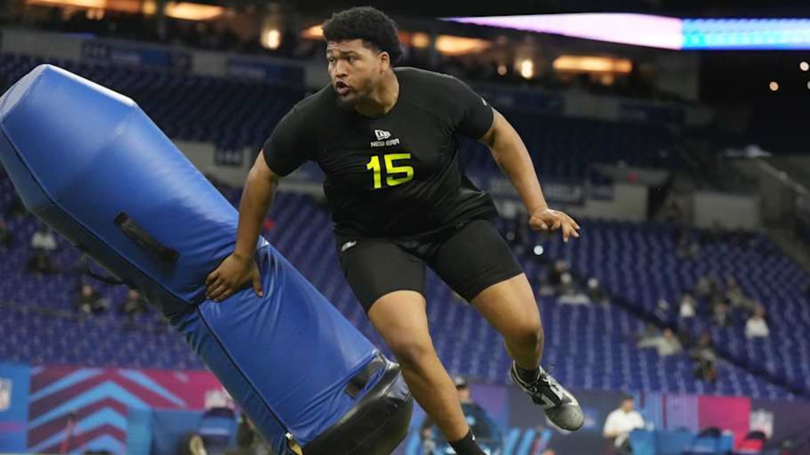 Chargers 4-round mock draft: L.A. secures game-wrecking DT, explosive RB